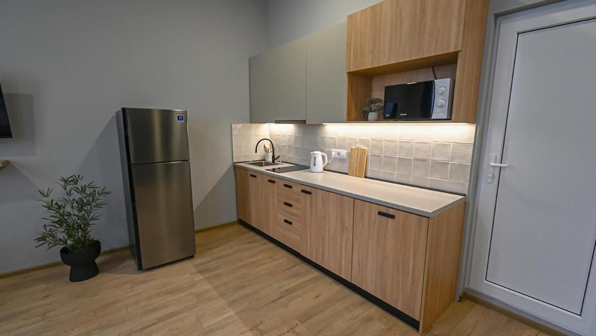 Big Studio Apt.On Liberty Square Тбілісі Екстер'єр фото